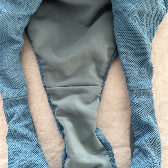 Fella Swimsuit Small - Picture 3 of 6